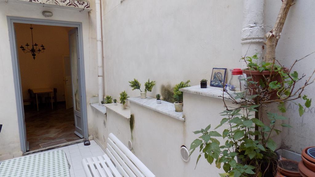 Vespa B&B Palermo Exterior foto